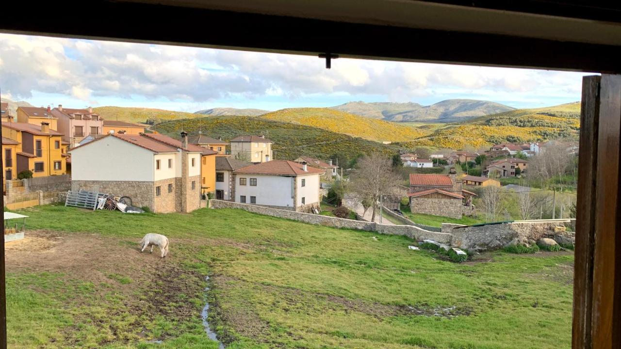 La Puerta de Gredos Villa San Martín del Pimpollar Exterior foto